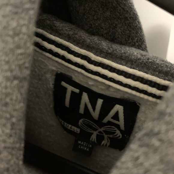 Women Aritzia medium grey hoodie - Picture 5 of 6